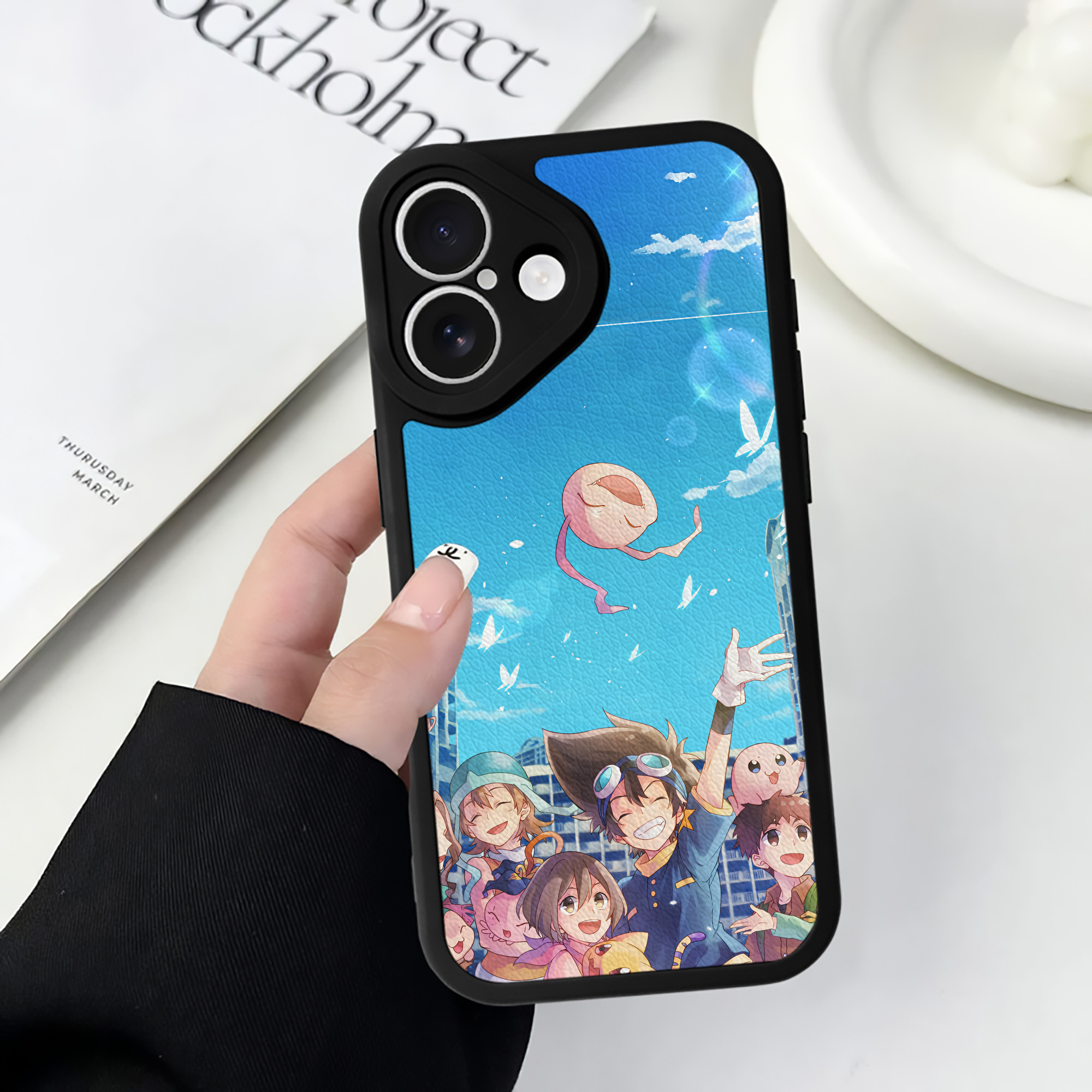 （画像用） Digimon デジタルモンスター/デジモン 【iPhone 16シリーズ対応】シリコンスマホケース（レザー調） 材質：シリコン
